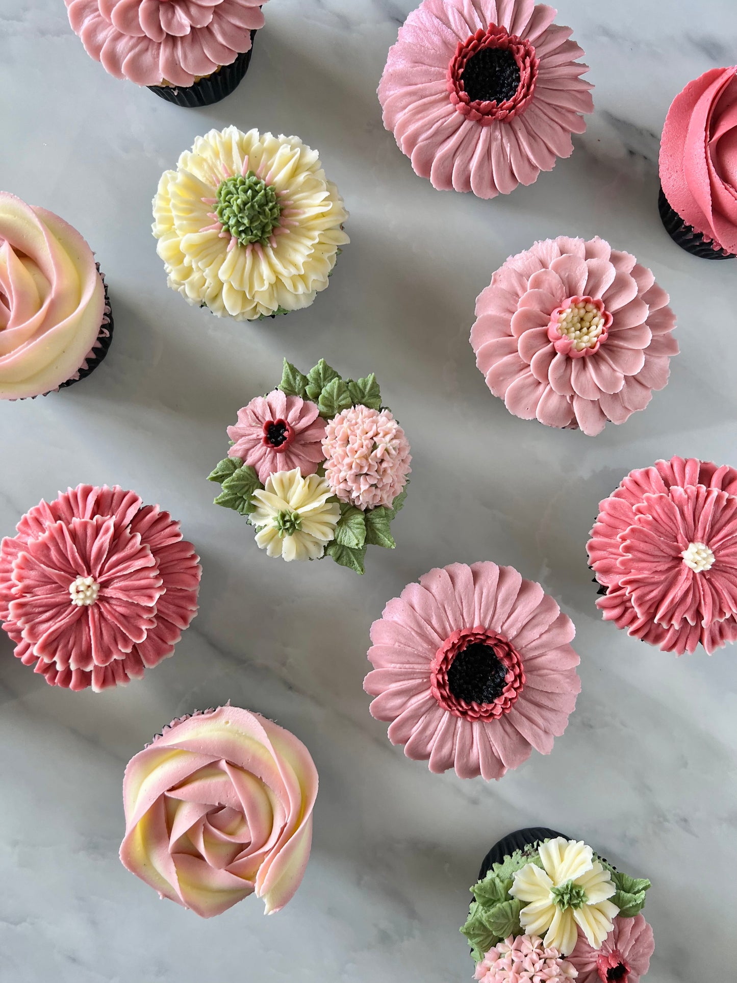 Deluxe floral cupcakes