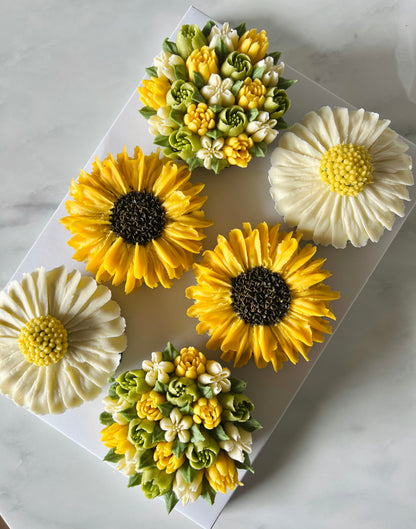 Deluxe floral cupcakes